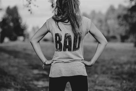 hd wallpaper bad girl female woman young fashion shirt body
