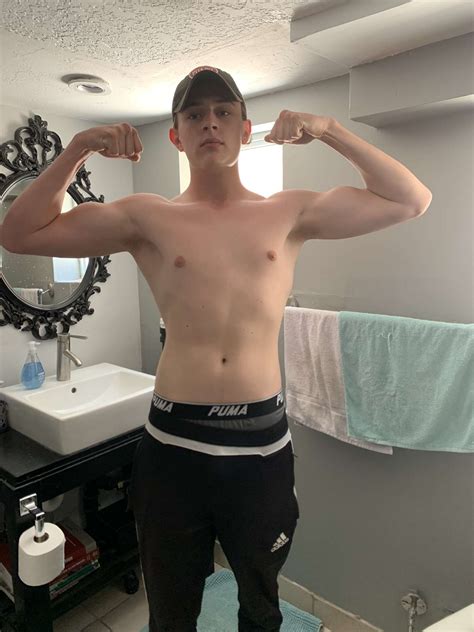 16, 6ft, 150 pounds any tips on how to get bigger are appreciated : r/fit