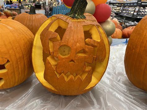 Carved pumpkins at work and made an Ork carving : r/Warhammer40k