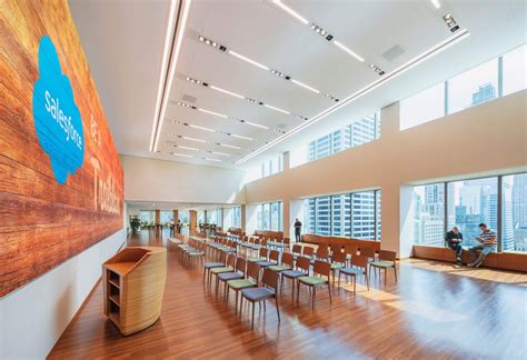 Salesforce New York Hospitality Floors - Mark Cavagnero