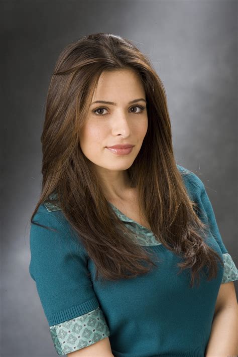 Sarah Shahi Girl Actress