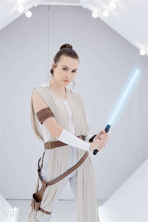 Depvailon.Com: Freya Parker as Rey Skywalker | Page 1/3