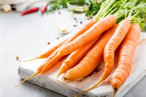 Морковка: 8 советов, как вытянуть из нее максимум пользы - foodandmood ...