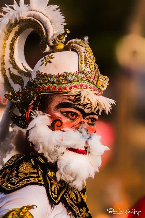 WAYANG ORANG HANOMAN - Travel Photographer, Leica, Crafts Exporter ...