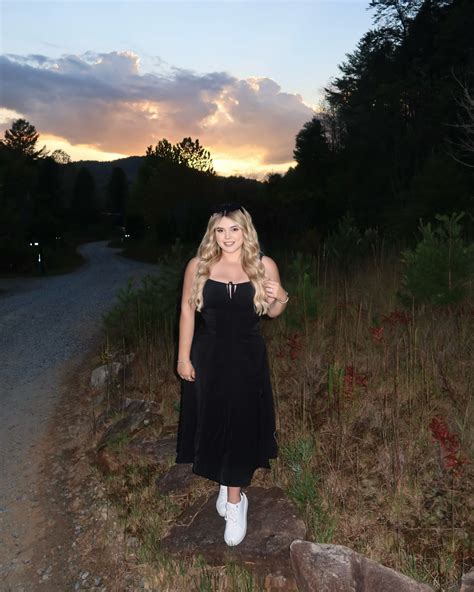 Alexis Nicole (@alexxisstexxass) • Instagram photos and videos