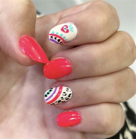 5 diseños elegantes de uñas acrílicas con los que no fallarás en el ...