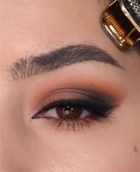 Makeup styles. - One News Page VIDEO