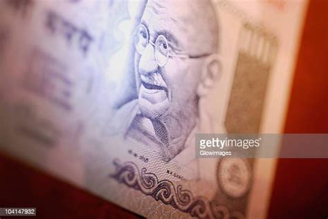 100 Rupee Note Photos and Premium High Res Pictures - Getty Images