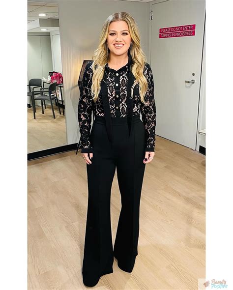 The Transformation of Kelly Clarkson: A Journey of Health and Self