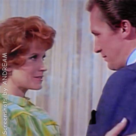 Julie Sommars and Roy Thinnes 'Wall of Crystal' (1967) THE INVADERS