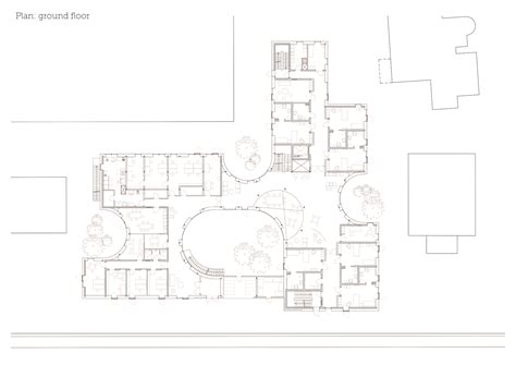 Gallery of Hospitals and Health Centers: 50 Floor Plan Examples - 7