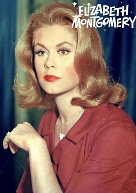Elizabeth Montgomery pembe bikinisiyle büyüledi