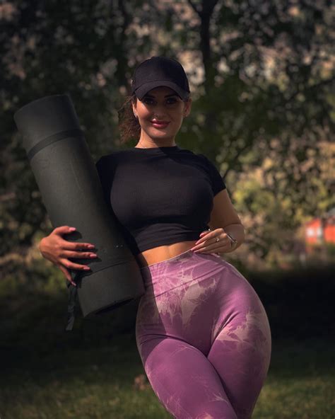 Lady Yulianna - Bio, Age, Height, Wiki | Models Biography