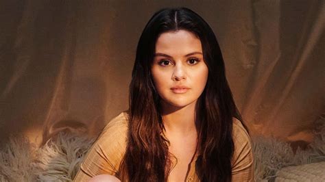 Selena Gomez's Emotional Journey: A Look Back at Her Career - gpyhmel