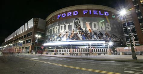 Ford Field shows off massive corner bar, new Slow's Bar BQ concession