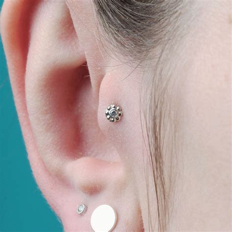 how to change tragus piercing