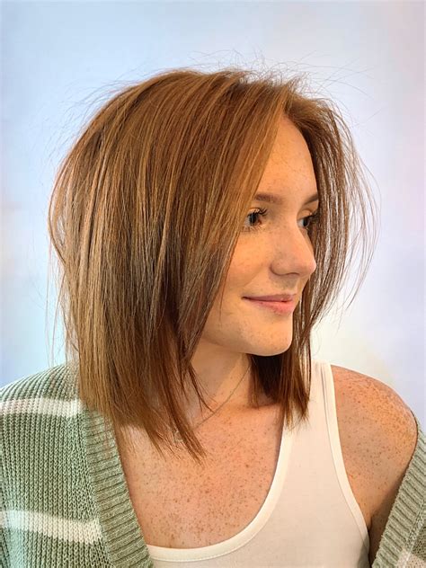 New highlighting techniques will enhance layered shoulder length hair with fringe 7
