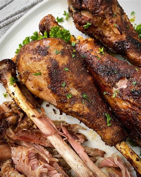 slow cooker turkey legs (4) - Fit Slow Cooker Queen