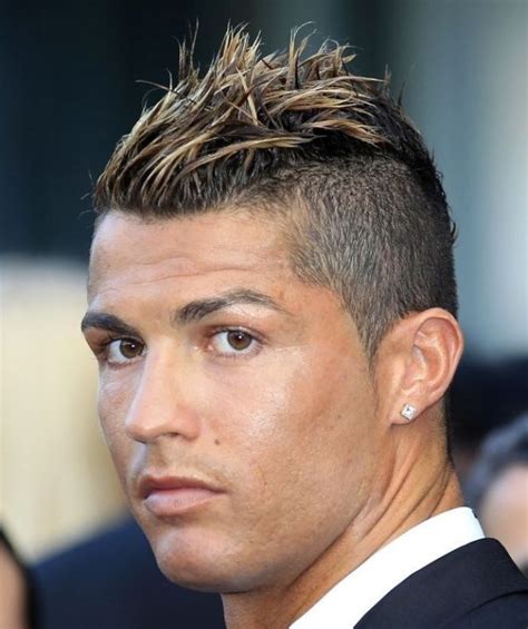 CRISTIANO RONALDO HAIRCUT: 5 OF THE FOOTBALLER’S ICONIC HAIRSTYLES ...