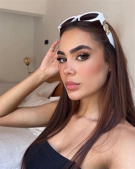 Quién es Salomé Brun, la cantante detrás de “Real Gangsta Love”, el