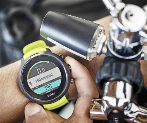 suunto tank pod wireless tank pressure transmitter  dive