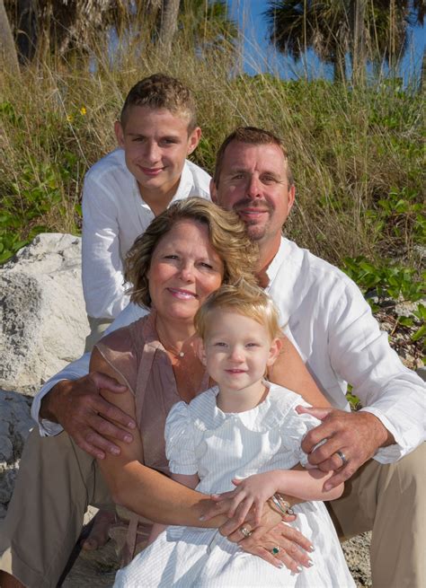 Pictures of Julie McCullough