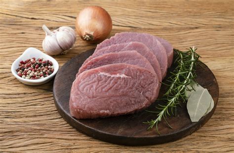 how to cook round eye steak on stove