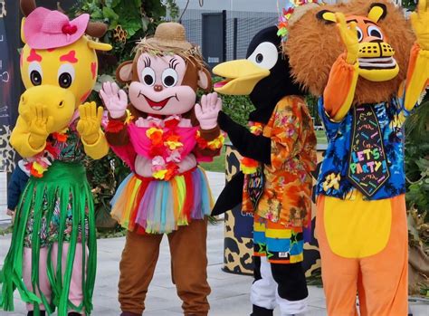 Crazy Chichi & friends