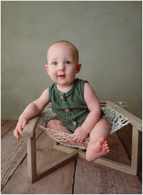 Baby Duke's Sitter Session in Jefferson City, MO - Emily Poston Photography