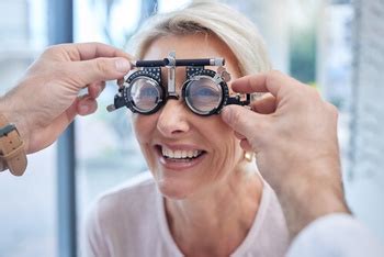 how much does it cost to have cataracts done privately