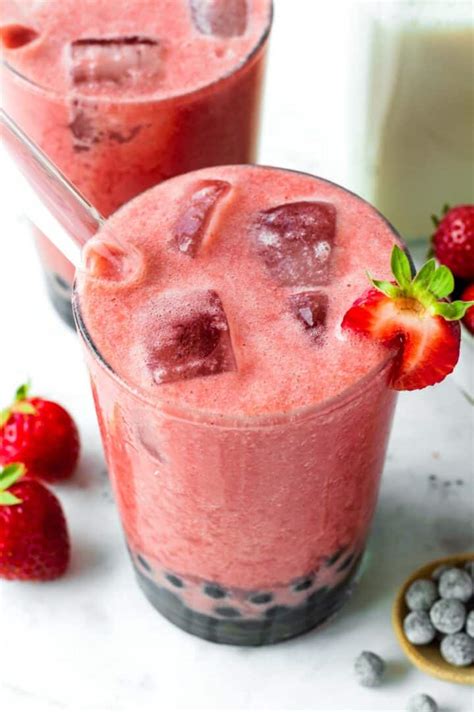 Strawberry Bubble Tea (Easy + Refreshing!)