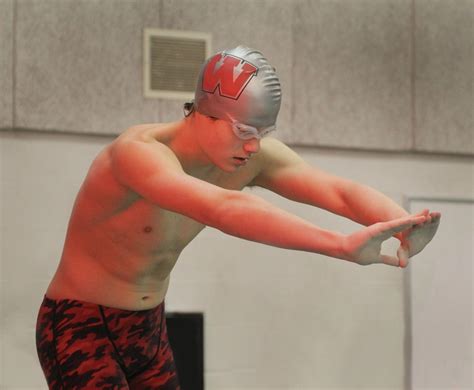 Boys Varsity Swim & Dive Meet vs BVN (12/1) – BV West Spotlight Online