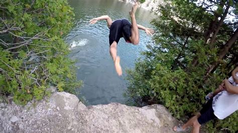 Elora Quarry Cliff Jumping - YouTube