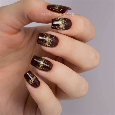 Brown and Gold | Simple nail designs acrylic, Glitter nail art, Glitter ...