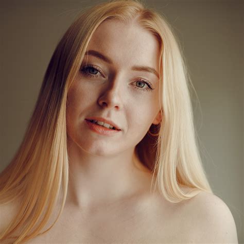 Zarah Buchwald - Zarah Buchwald added a new photo.