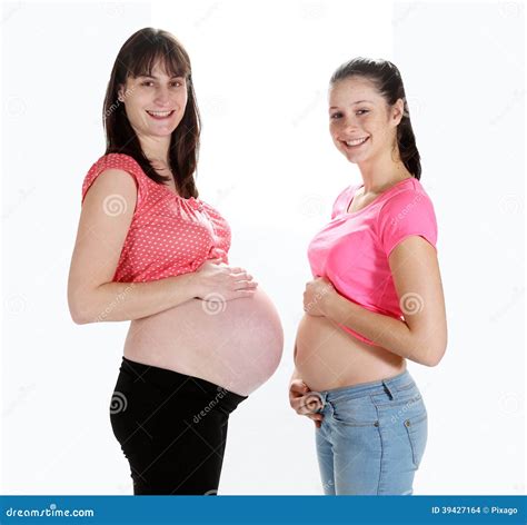 List 105+ Pictures Pictures Of Pregnant Women's Bellies Completed
