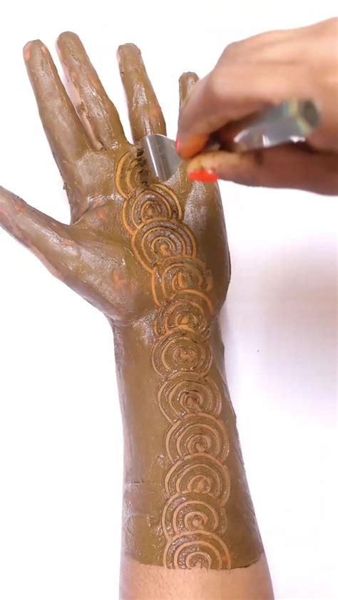 Henna Hand Tattoo, Hand Tattoos, How To Make Mehndi, New Tricks, Mehndi ...