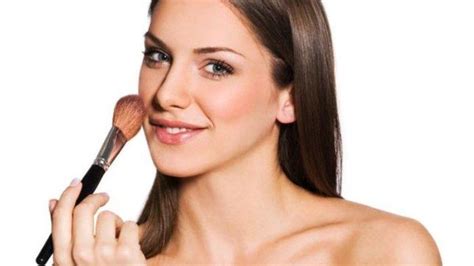 rekomendasi blush  kemasan mini  meronakan pipi cocok