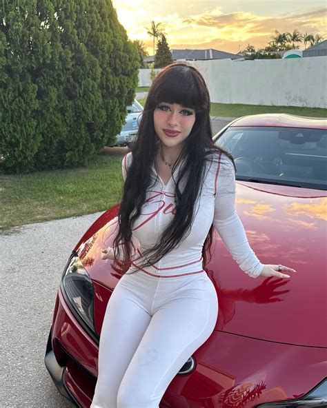 Lara Rose | What are you wearing for Halloween? I haven’t even thought