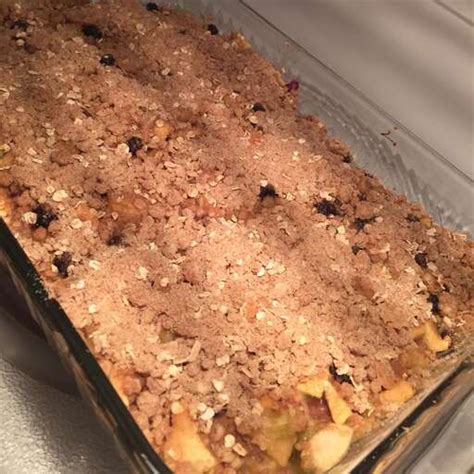 Easy Apple Rhubarb Crisp Recipe