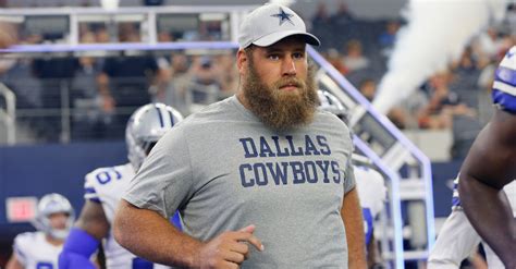 Cowboys Pro Bowler, 29, Retires After Battling Rare Disorder - FanBuzz