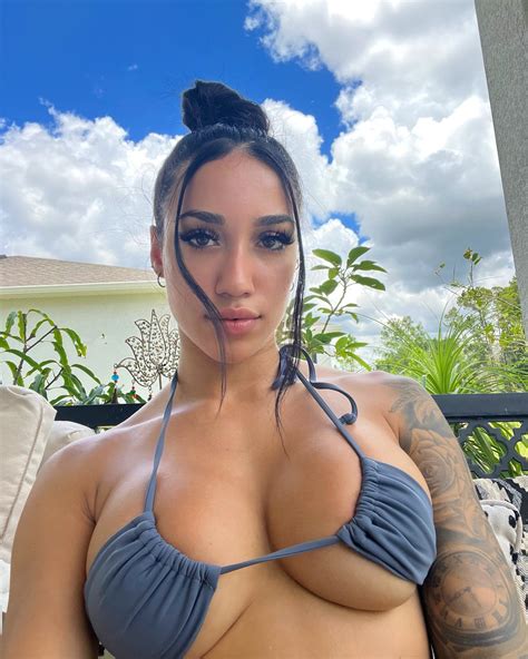 Moriah 🧸 on Twitter: "Find me where the skies are blue 💙☁️ https://t.co