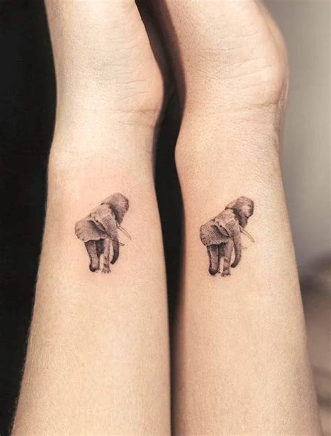 Aggregate more than 81 elephant tattoo designs wrist best - vova.edu.vn