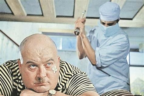 Почему большинство уколов делается в ягодицу / Научный хит