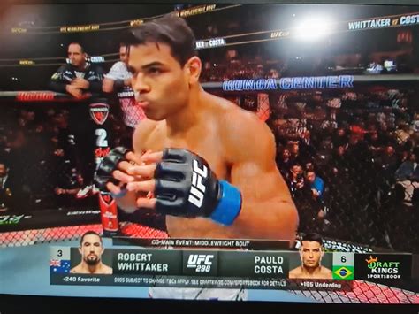 The King of memes didn't pull out : r/ufc