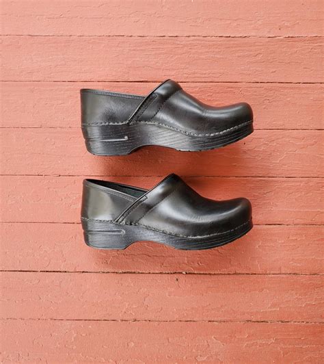 dansko clogs for women 2