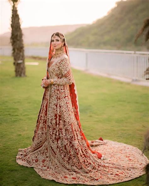 Designer Embroidered Pakistani Bridal Red Gown With Trail - Etsy UK