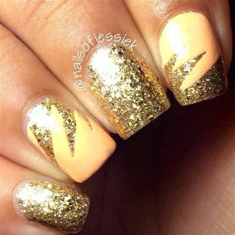 Yellow glitter nailart #nailart #nails #glitter #yellow | Nails, Glitter nails, Nail designs glitter