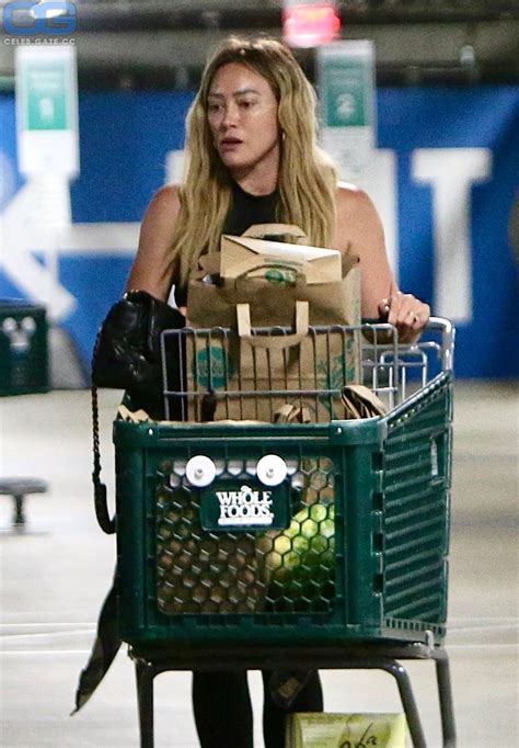 Hilary Duff nude pictures, onlyfans leaks, playboy photos, sex scene