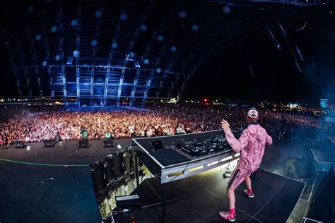 Watch Diplo Throw Down A Showstopping Solo House Set At Coachella